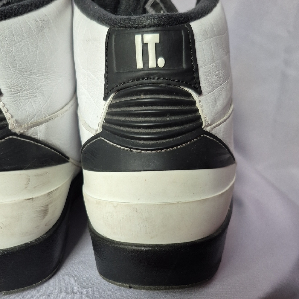 Air Jordan Retro 2 Wing It Sneakers Men's 11.5 - Picture 8 of 16